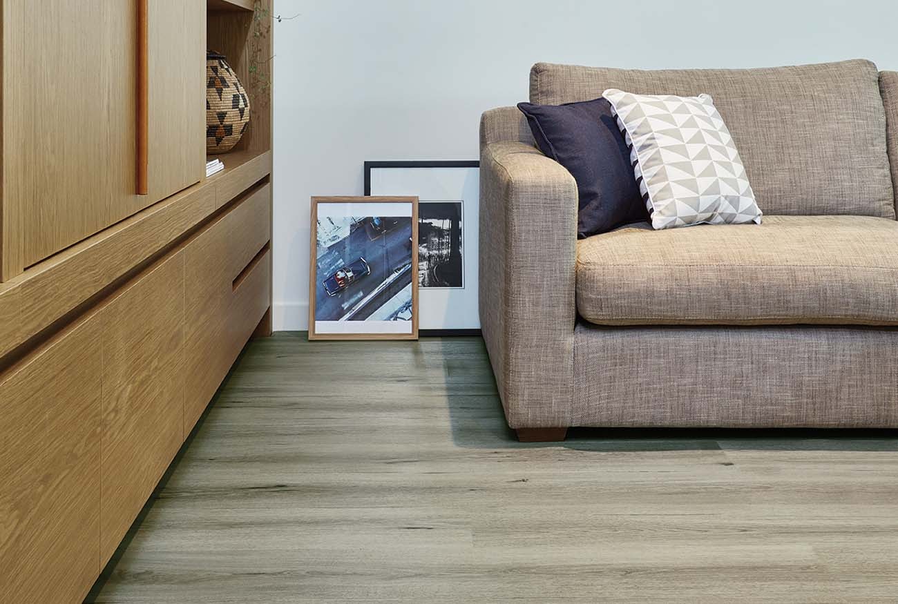 Natural Oak Vinyl Plank
